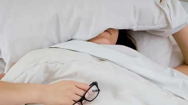 Las siestas más cortas podrían mejorar la salud. (Foto: @twinsfisch / Unplash)