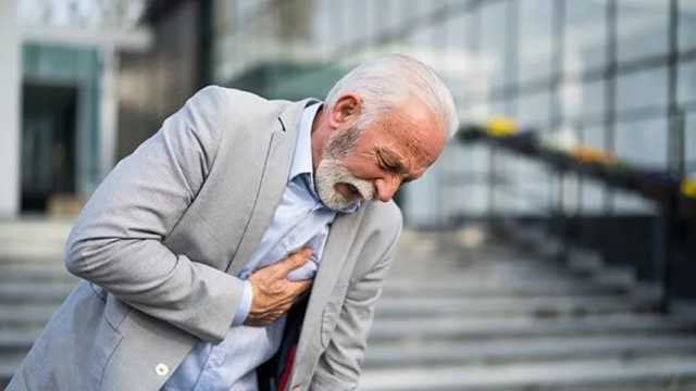 El síndrome del corazón roto es similar al cuadro provocado por un infarto de miocardio. (Foto: Envato)